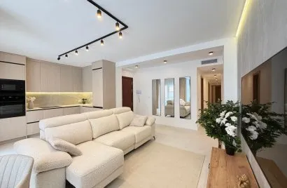 Apartamento de 4 dormitorios en Torrevieja, Spain No. 3176