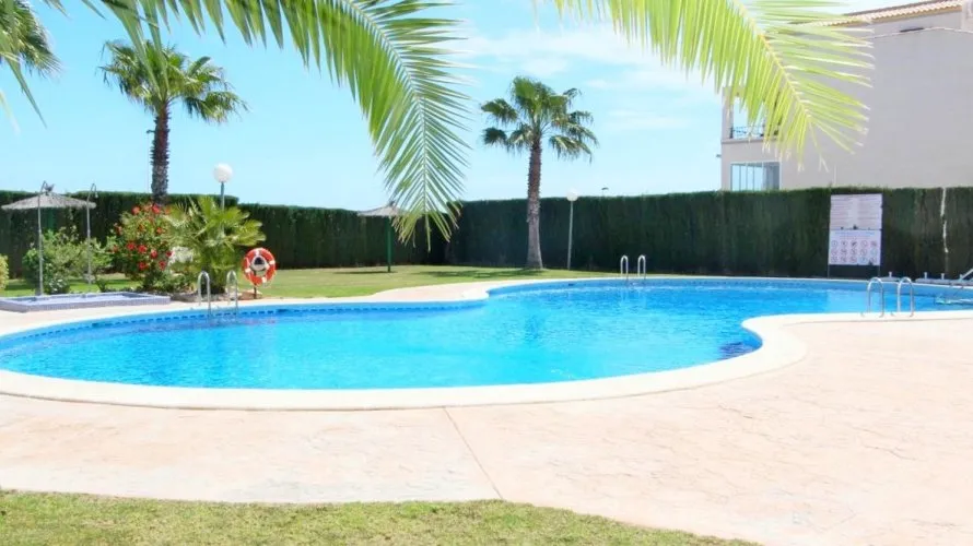 Apartamento de 1 dormitorio en Alicante, Spain No. 3224