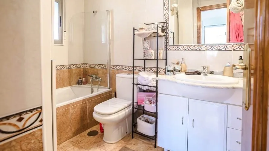 Villa de 3 dormitorios en Guardamar del Segura, Spain No. 3390 № 10