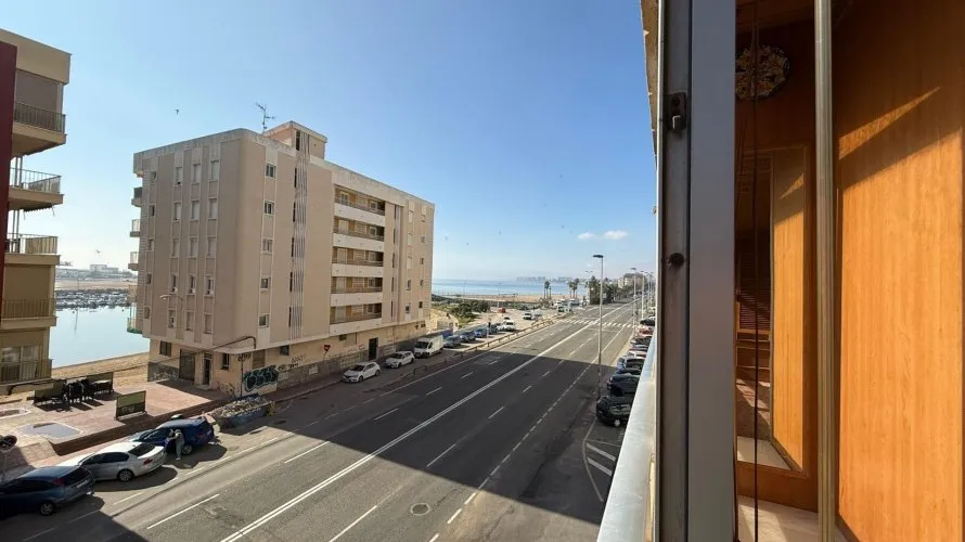 Apartamento de 3 dormitorios en Torrevieja, Spain No. 3190 № 21