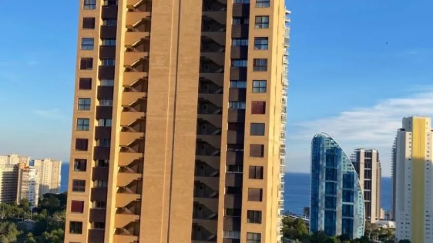 Apartamento de 2 dormitorios en Benidorm, Spain No. 3420 № 23