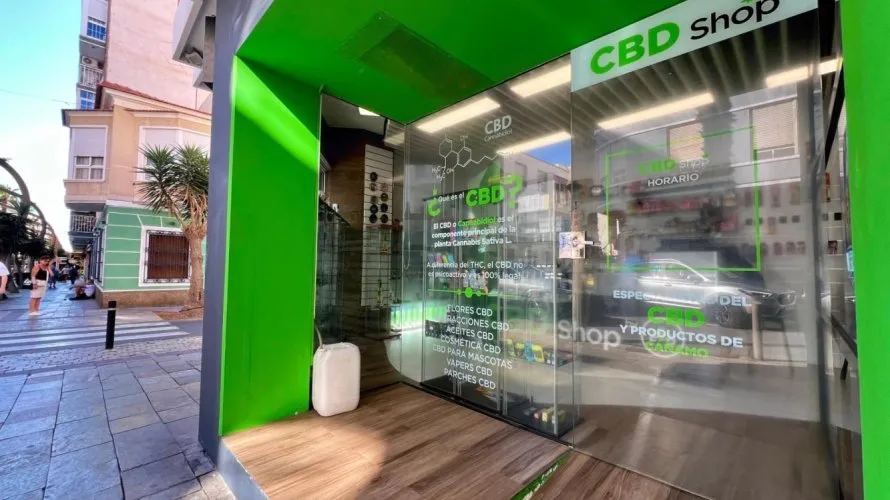 Propiedad comercial de 45m² en Torrevieja, Spain No. 3435 № 10