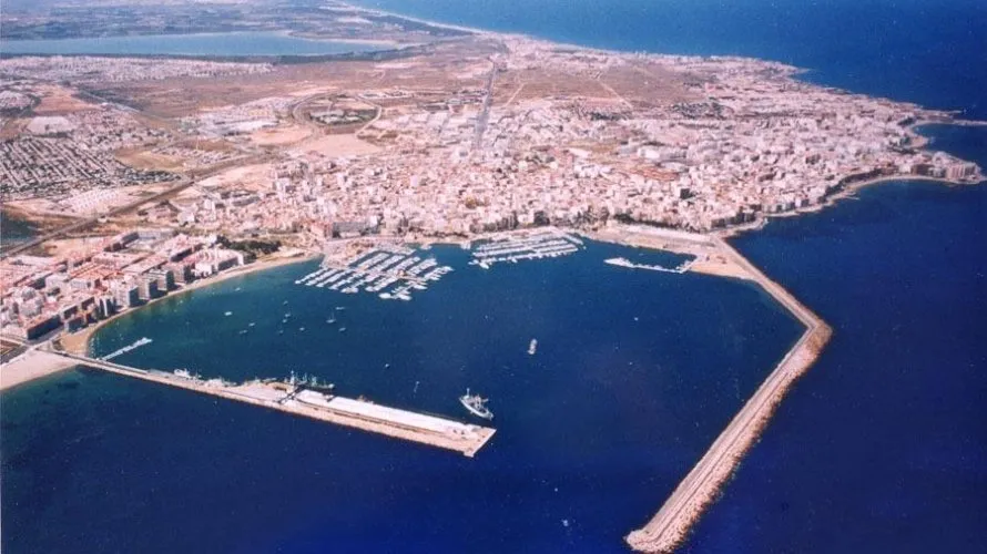 Apartamento de 1 dormitorio en Torrevieja, Spain No. 3192 № 4