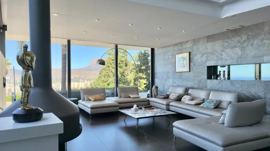 Villa de 5 dormitorios en Benidorm, Spain No. 3399 № 1