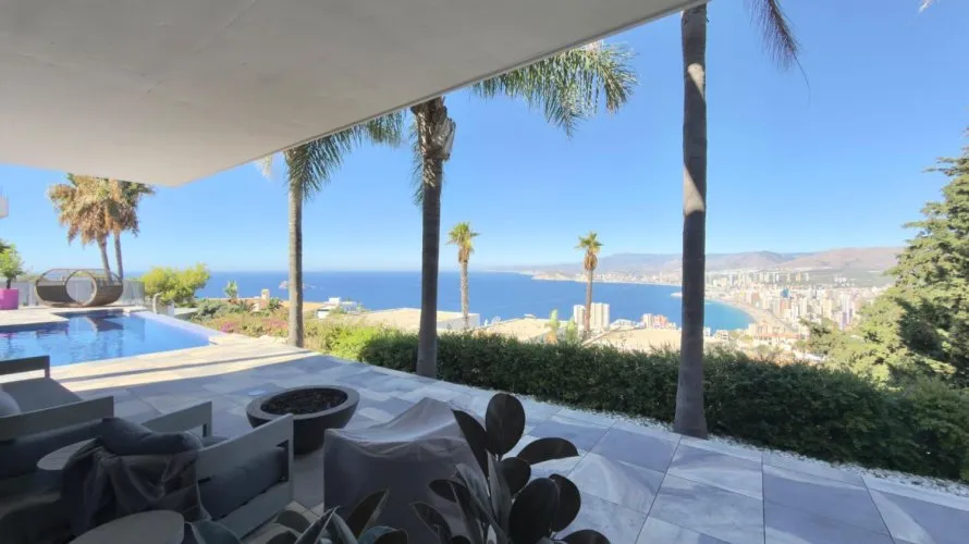 Villa de 5 dormitorios en Benidorm, Spain No. 3399 № 22