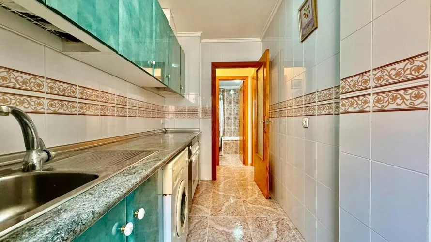 Apartamento de 2 dormitorios en Torrevieja, Spain No. 3198 № 3