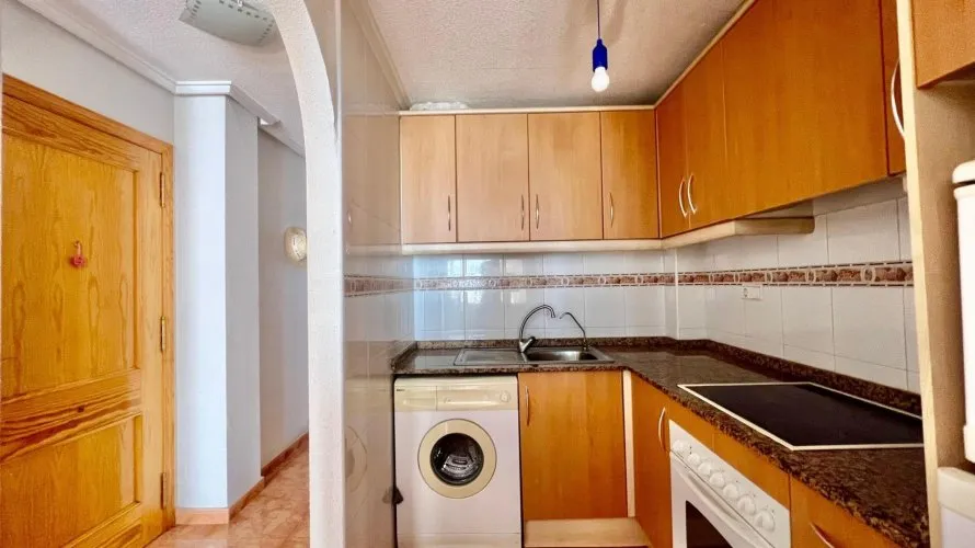 Apartamento de 1 dormitorio en Torrevieja, Spain No. 3335 № 21