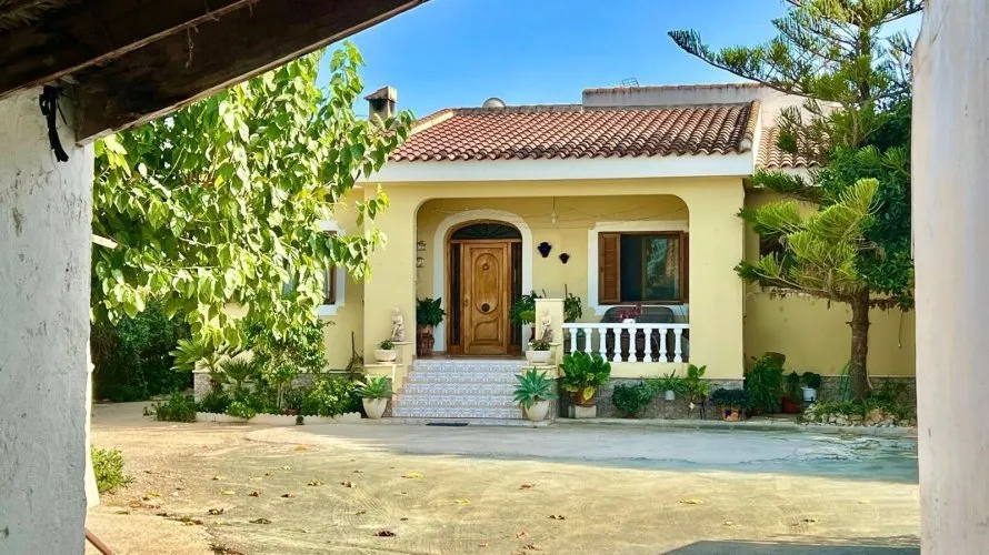 Villa de 3 dormitorios en Daya Vieja, Spain No. 3243 № 27
