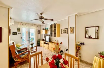 Apartamento de 2 dormitorios en Torrevieja, Spain No. 3198