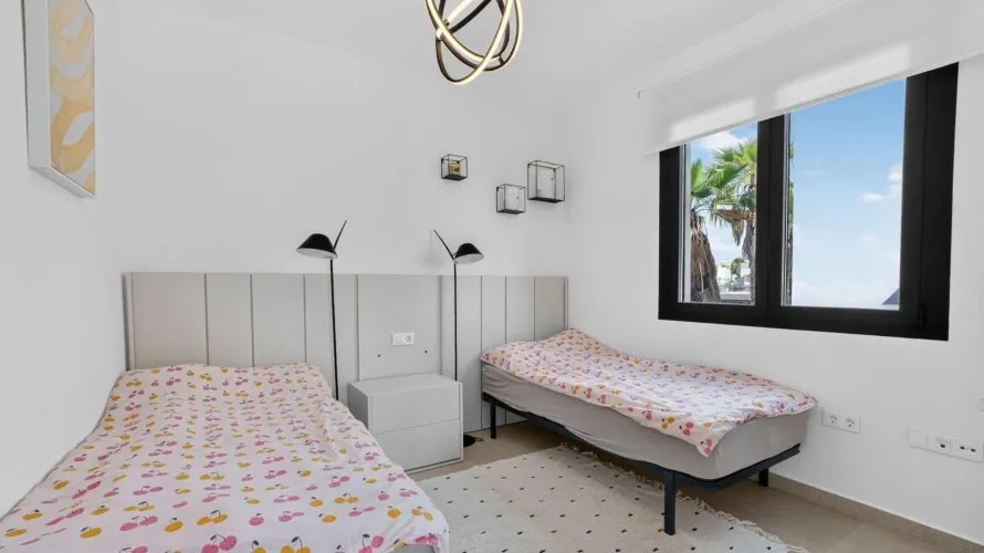 Villa de 178m² en Guardamar del Segura, Spain No. 3384 № 4