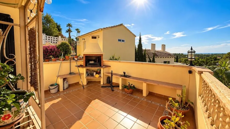 Villa de 220m² en Alicante, Spain No. 3424 № 17