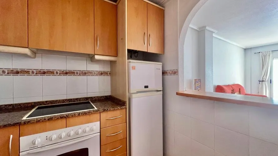 Apartamento de 1 dormitorio en Torrevieja, Spain No. 3335 № 9