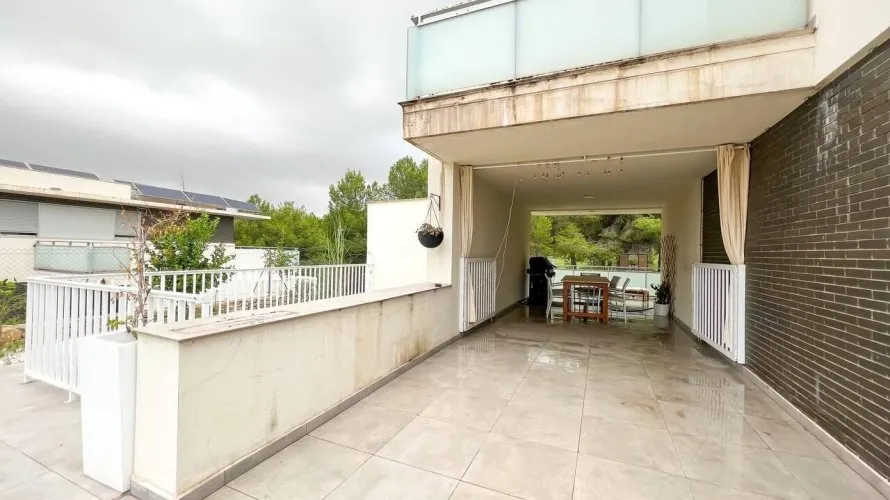 Apartamento de 4 dormitorios en Chiva, Spain No. 3291 № 4