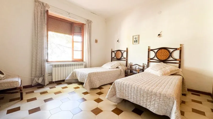 Villa de 330m² en Calasparra, Spain No. 3429 № 1