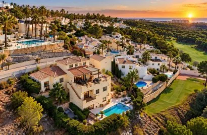 Villa de 220m² en Alicante, Spain No. 3424