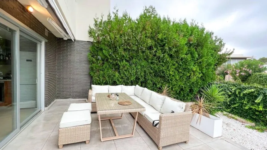 Apartamento de 4 dormitorios en Chiva, Spain No. 3291 № 3