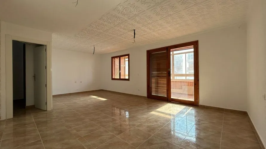 Apartamento de 3 dormitorios en Torrevieja, Spain No. 3190 № 17