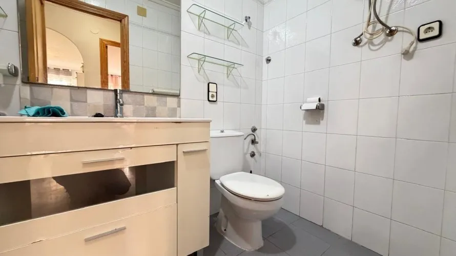 Apartamento de 2 dormitorios en Torrevieja, Spain No. 3343 № 12