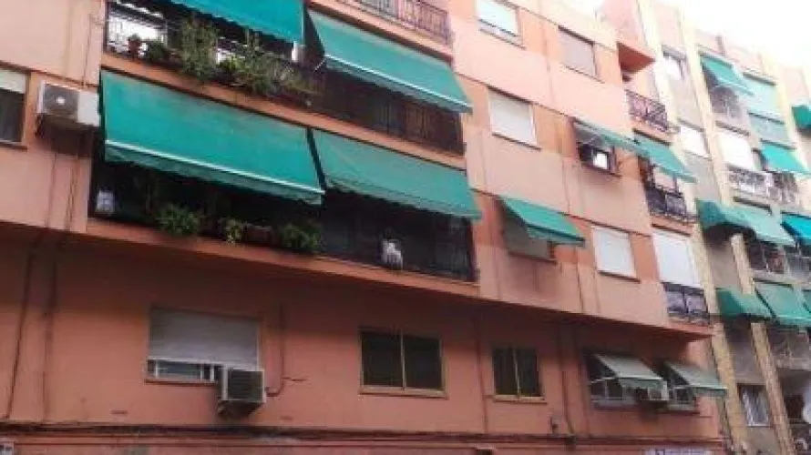 Apartamento de 2 dormitorios en Alicante, Spain No. 3313 № 2