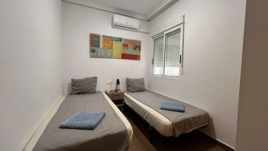 Apartamento de 2 dormitorios en Torrevieja, Spain No. 3294 № 2