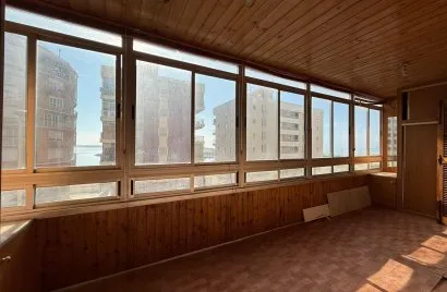 Apartamento de 3 dormitorios en Torrevieja, Spain No. 3190
