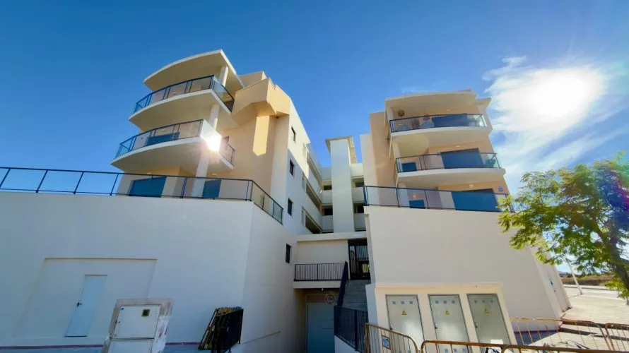 Apartamento de 3 dormitorios en Villajoyosa, Spain No. 3371 № 1