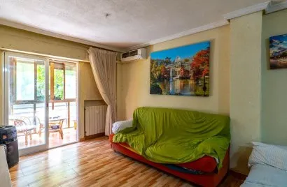 Apartamento de 3 dormitorios en Alcorcón, Spain No. 3222