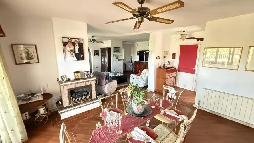 Villa de 220m² en Alicante, Spain No. 3424 № 24