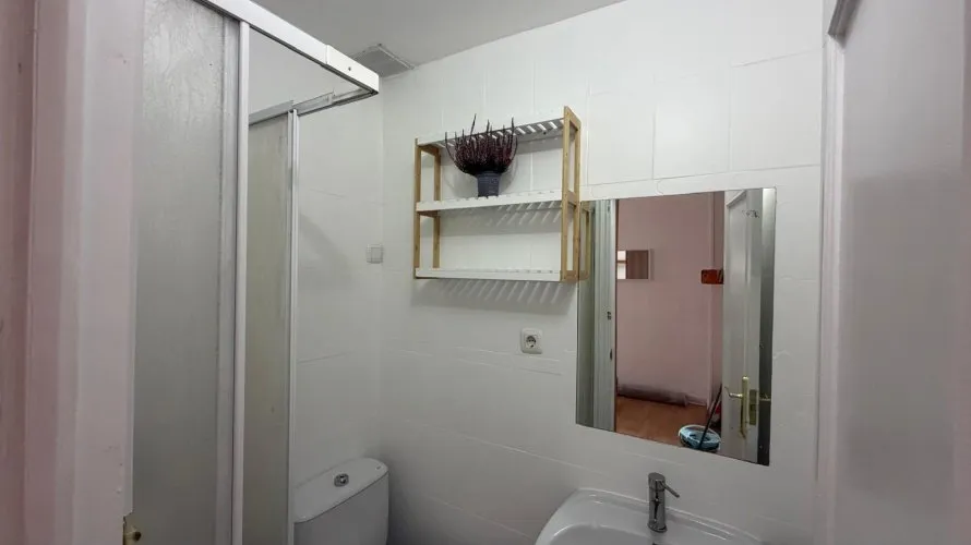 Apartamento de 1 dormitorio en Madrid, Spain No. 3369 № 1