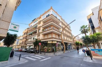Apartamento de 3 dormitorios en Torrevieja, Spain No. 3375