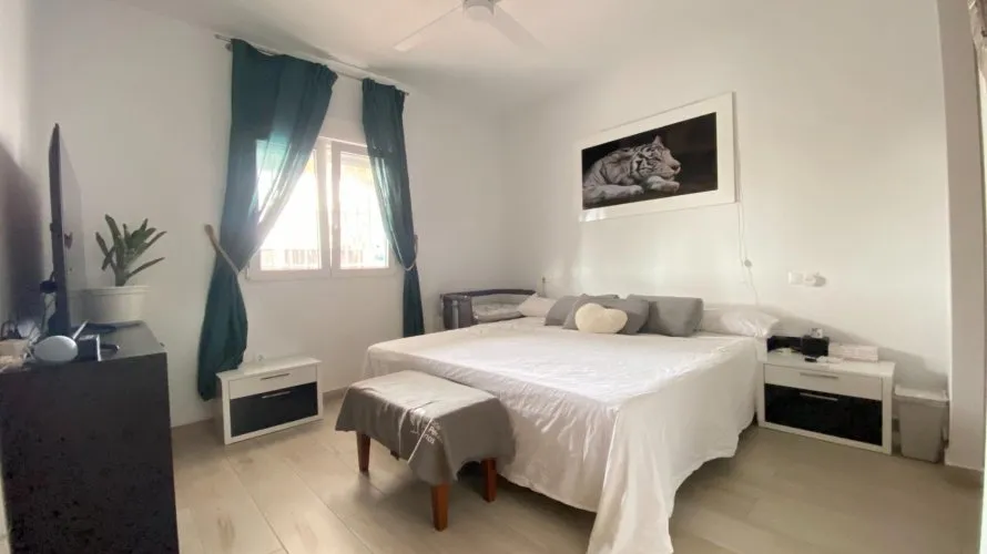Apartamento de 3 dormitorios en Torrevieja, Spain No. 3281 № 15