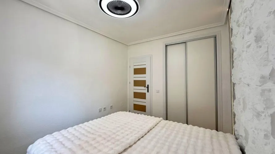Apartamento de 2 dormitorios en Torrevieja, Spain No. 3203 № 10