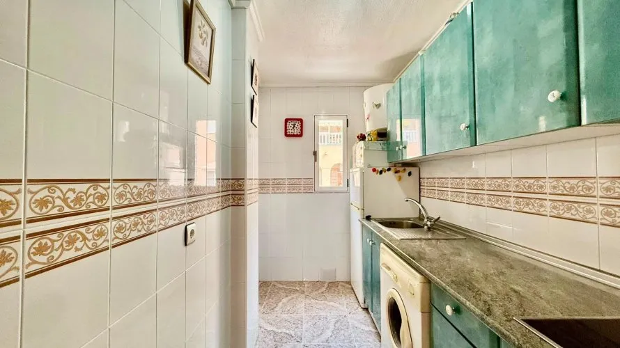 Apartamento de 2 dormitorios en Torrevieja, Spain No. 3198 № 6