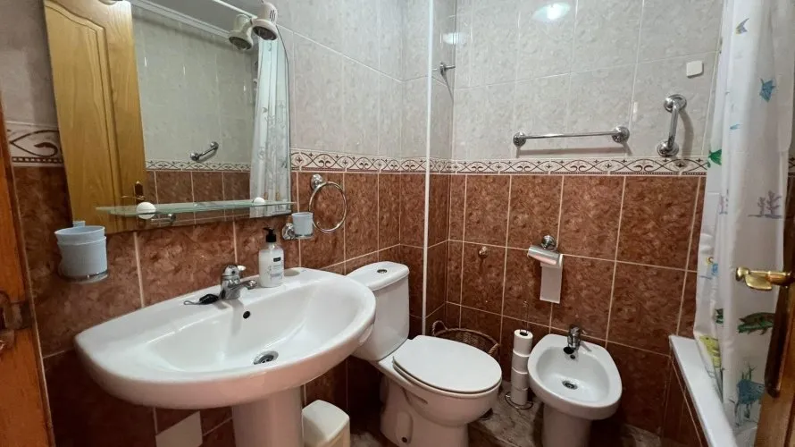 Apartamento de 2 dormitorios en Torrevieja, Spain No. 3233 № 2