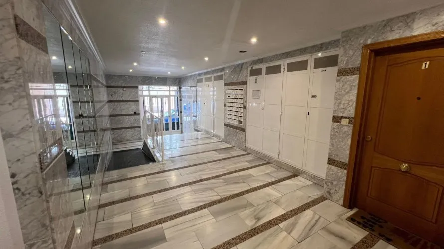Apartamento de 2 dormitorios en Torrevieja, Spain No. 3233 № 18