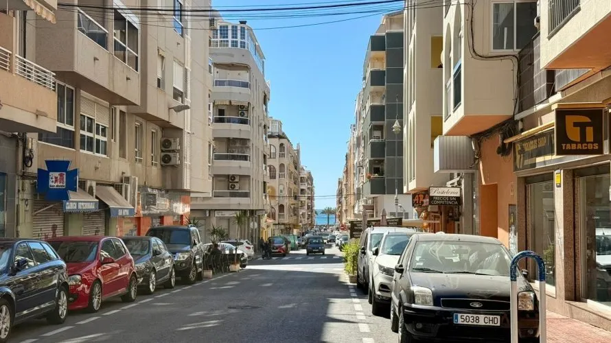 Apartamento de 2 dormitorios en Torrevieja, Spain No. 3231 № 28