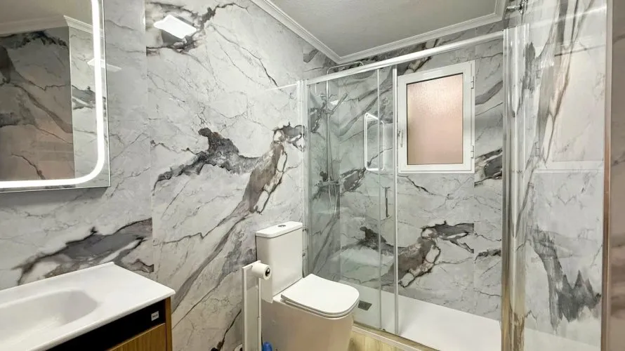 Apartamento de 2 dormitorios en Torrevieja, Spain No. 3203 № 1
