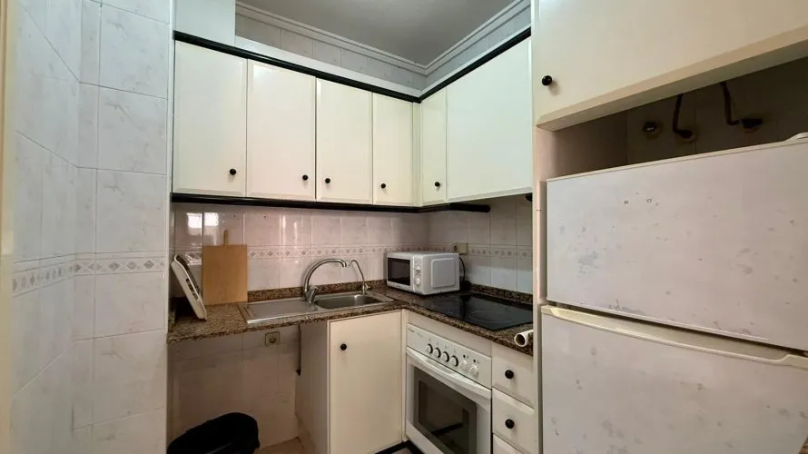 Apartamento de 2 dormitorios en Torrevieja, Spain No. 3231 № 12
