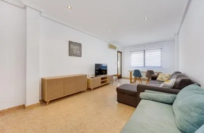 Apartamento de 112m² en San Miguel de Salinas, Spain No. 3228
