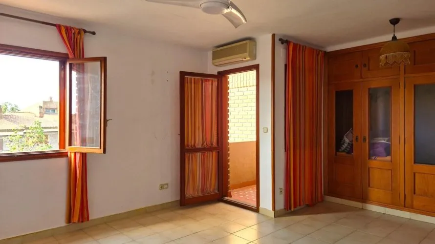 Сasa de 4 dormitorios en San Juan, Spain No. 3404 № 1