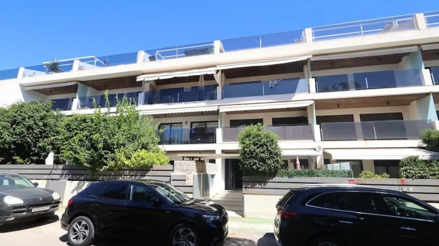 Apartamento de 2 dormitorios en Campoamor, Spain No. 3376 № 1