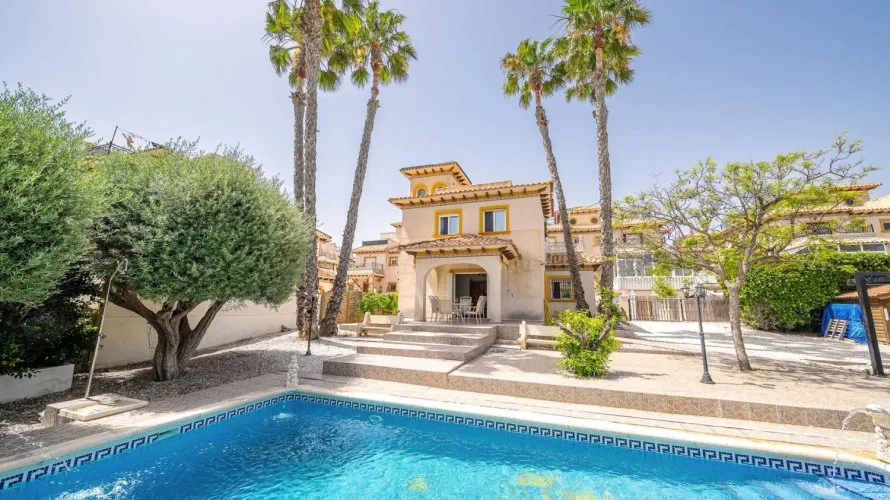 Villa de 96m² en La Zenia, Spain No. 3411 № 25