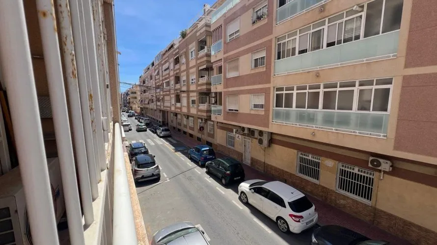 Apartamento de 2 dormitorios en Torrevieja, Spain No. 3233 № 16