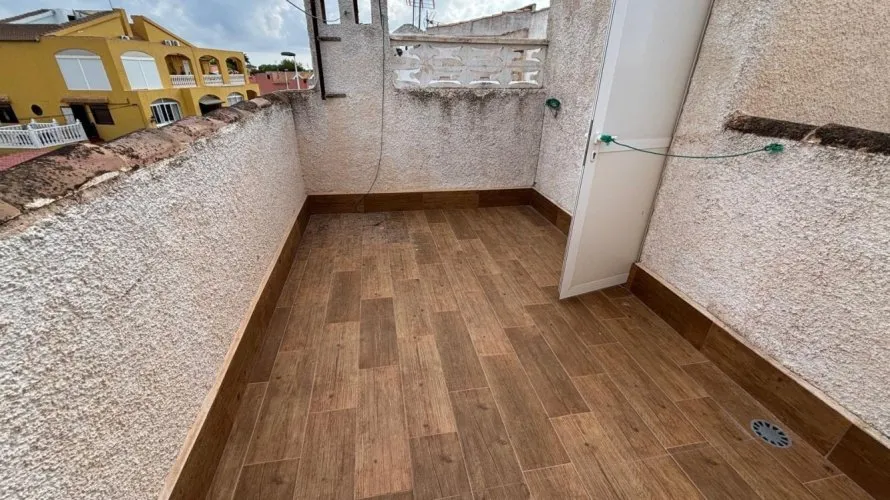 Dúplex de 47m² en Torrevieja, Spain No. 3512 № 1