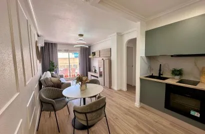 Apartment de 2 chambres à Torrevieja, Spain No. 1500