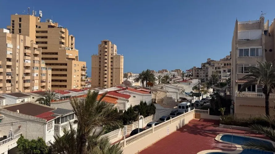 Apartment de 44m² à Torrevieja, Spain No. 2864 № 4