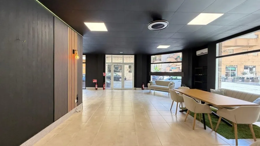 Commercial property de 121m² à Torrevieja, Spain No. 2951 № 19