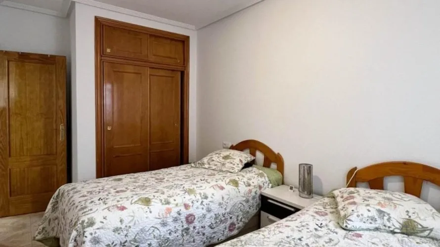 Apartment de 1 chambre à Torrevieja, Spain No. 2959 № 1
