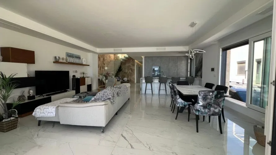Villa de 5 chambres à La Mata, Spain No. 643 № 13