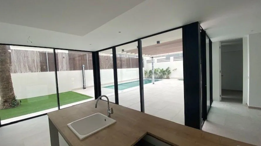 Villa de 3 chambres à Alicante, Spain No. 555 № 3